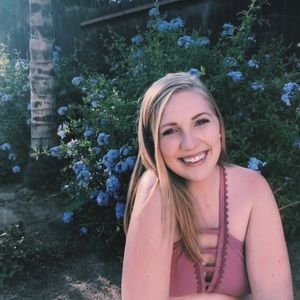 Meet your Posher, Brooke